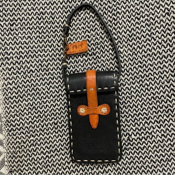 Fredd & Basha Blk/Tan w/White Stitching Detail Leather Carrying Case - Picture 1 of 9
